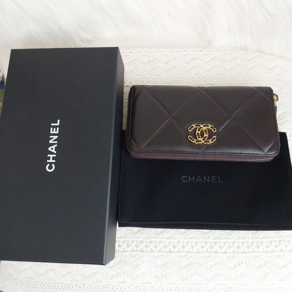 SOLD CHANEL 19 Quilted Lambskin Matelasse Long Zip Around Dark Brown Wallet - Picture 2 of 15